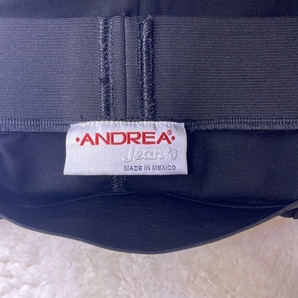 Andrea Jean’s Skinny Leg High Waisted Pleated Stretch Waistband size Large - Picture 7 of 7